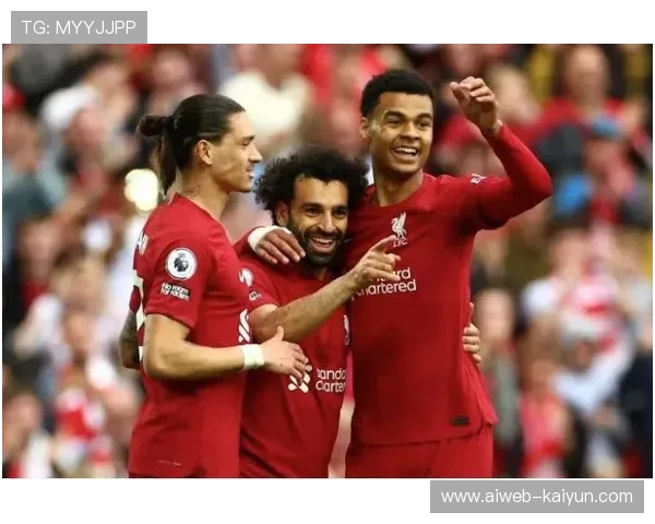 保级生死战：西汉姆联与诺丁汉森林的残局博弈